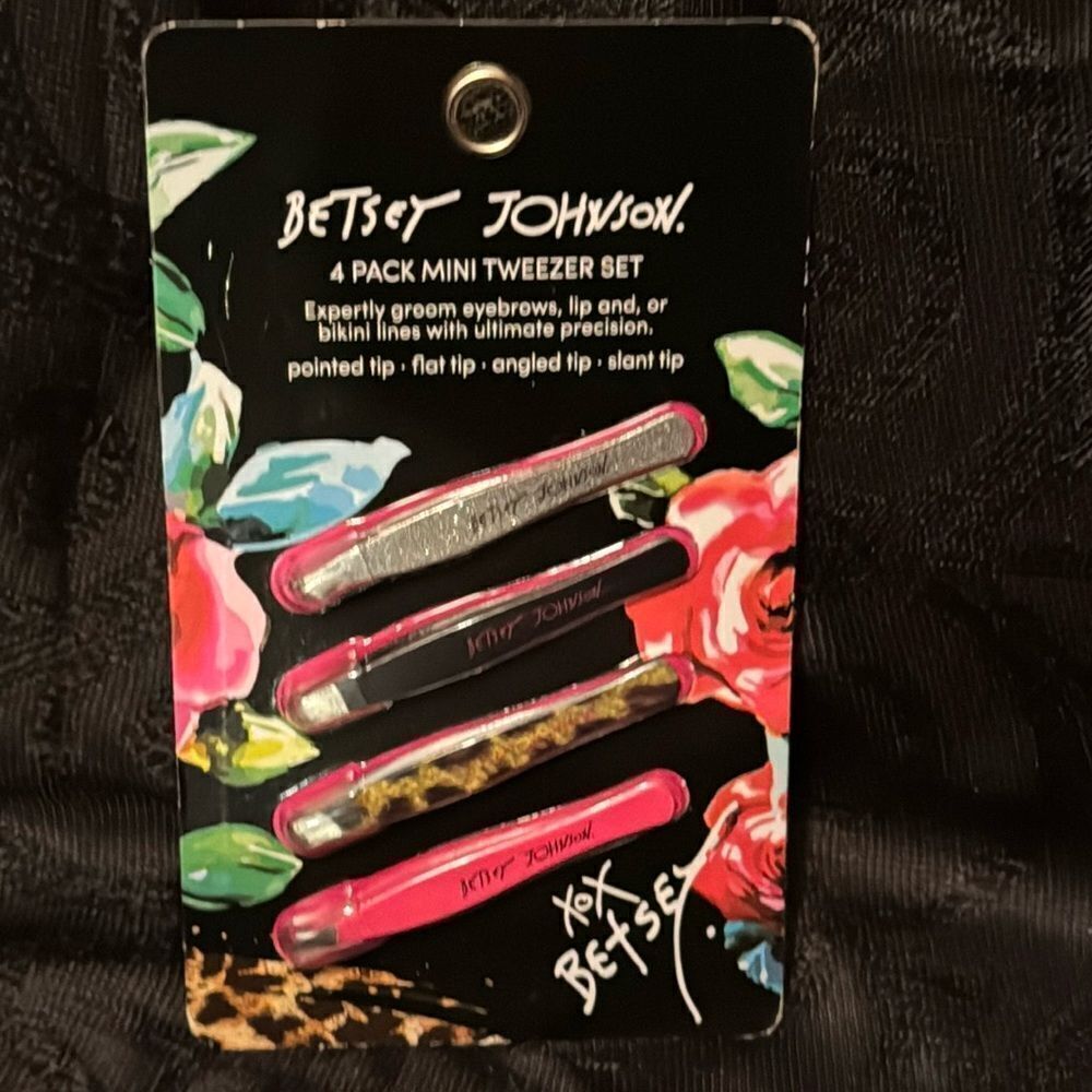 BETSEY JOHNSON Mini tweeers